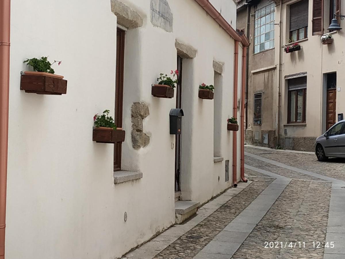 La Corte Di Grazia_Iun P2039/40 Nuoro  Exterior photo